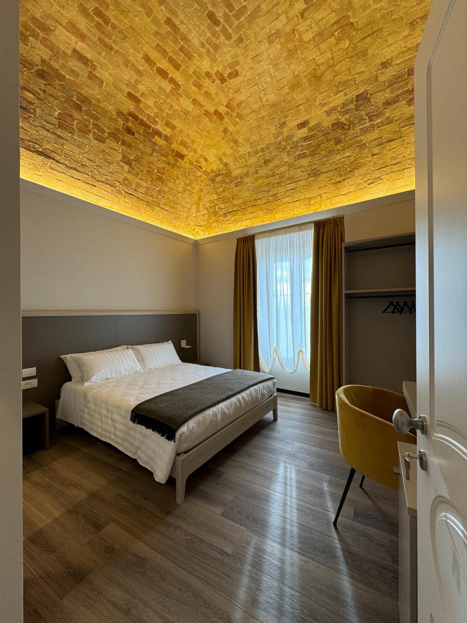 B&B Palazzo Croghan Torre Maggiore Kültér fotó