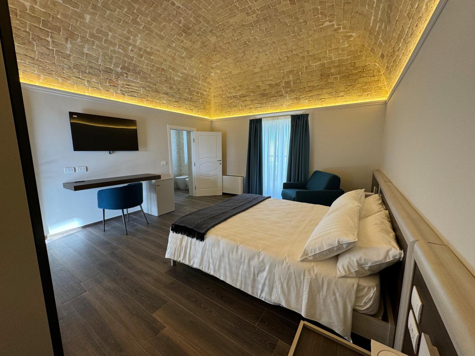 B&B Palazzo Croghan Torre Maggiore Kültér fotó